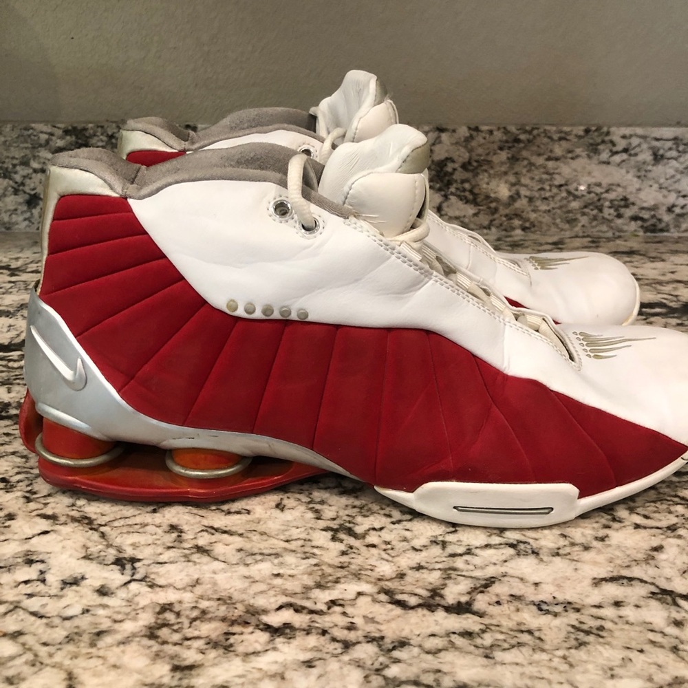 Nike Shox BB4 basketball shoes